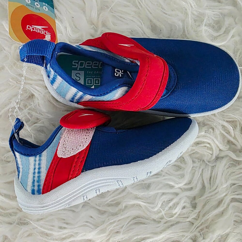 NWT Boy's Speedo Shore Explorer Water Shoes- Size Small (5-6)- Blue/Red